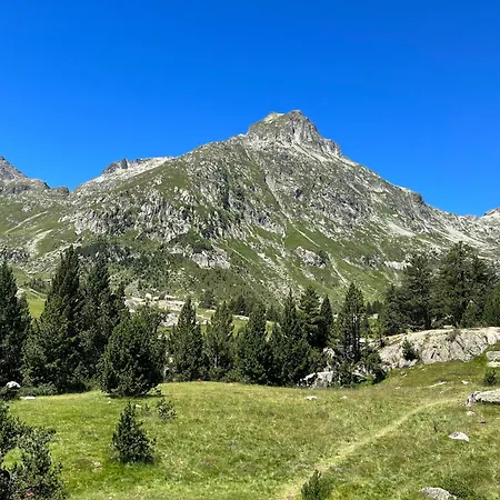 Chaleureux T2 Bis Au Calme En Plein Centre Ville Avec Wifi Et Linge De Maison Inclus Cauterets Exterior foto